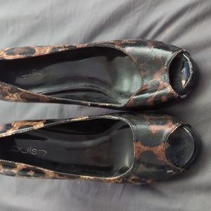 Leopard heels